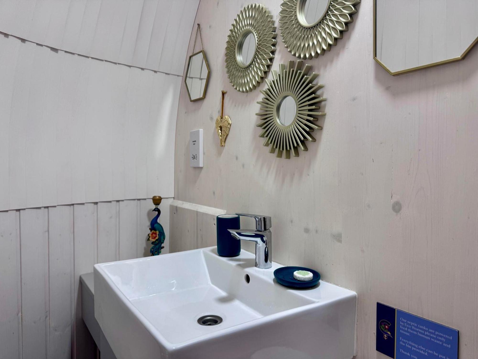 Luxury Woodland Lodge Retreat At Culdees Castle Crieff Exteriér fotografie